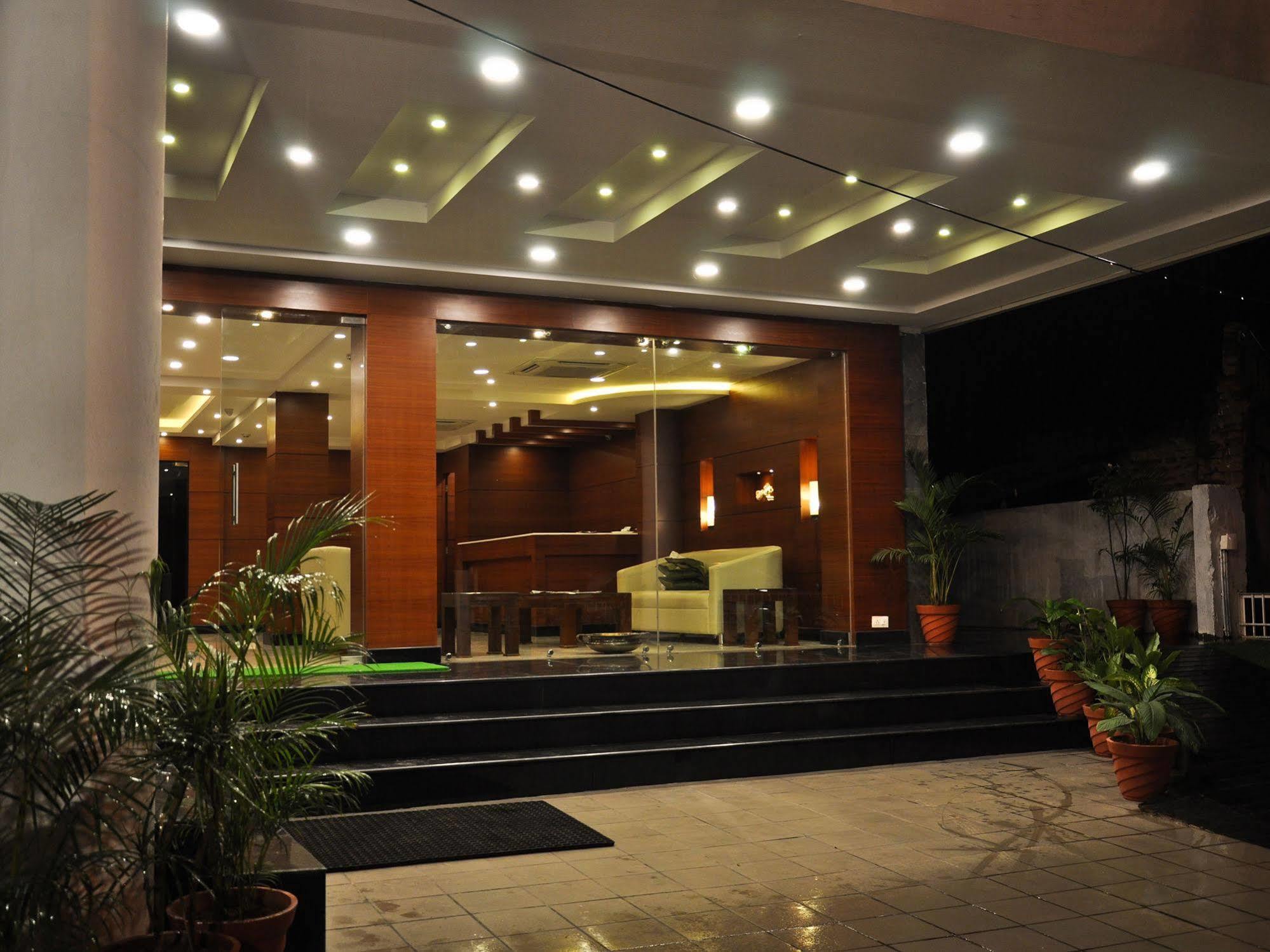 Hotel Hotel Golden Castle 3*