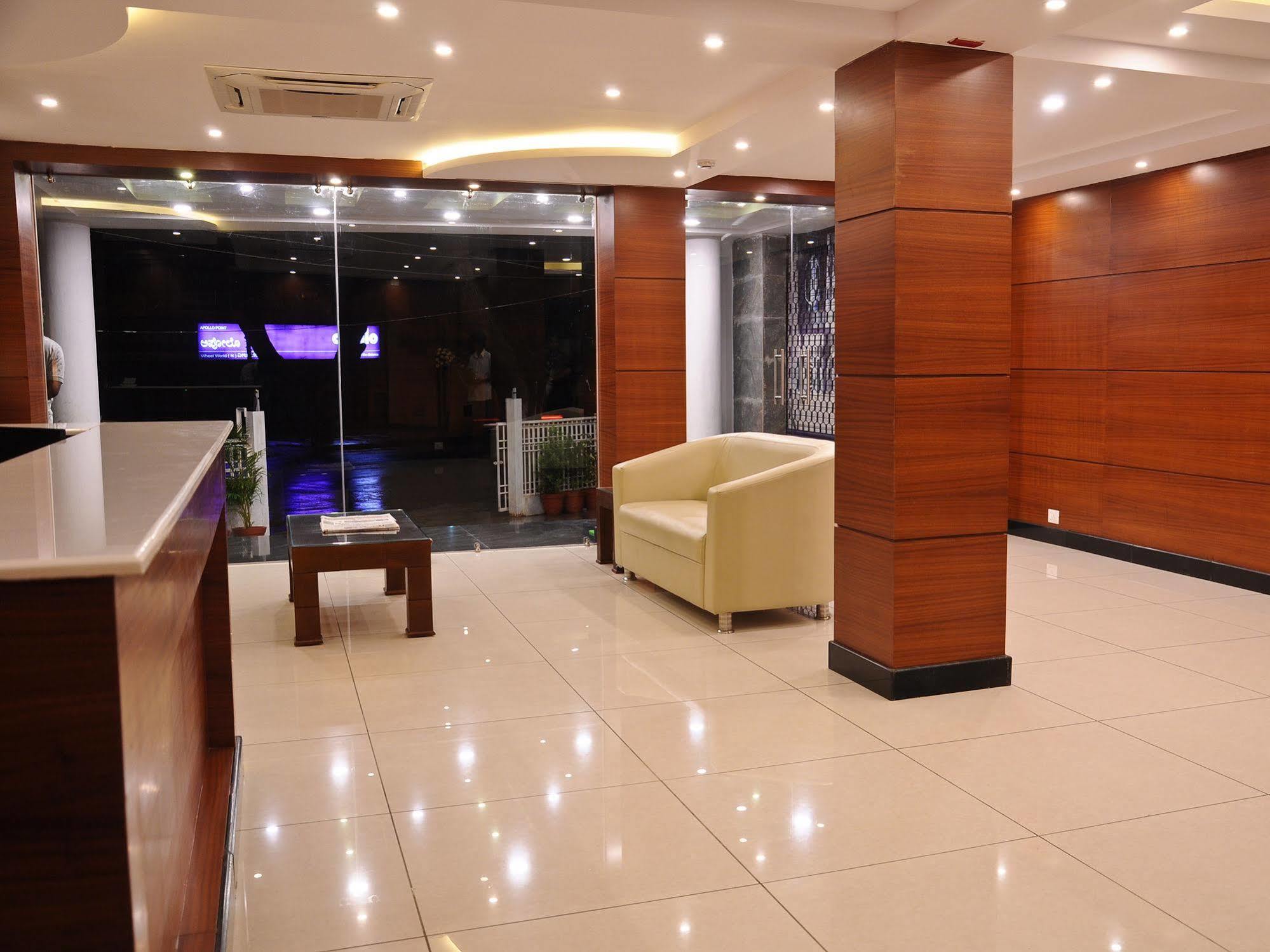 Hotel Hotel Golden Castle 3*