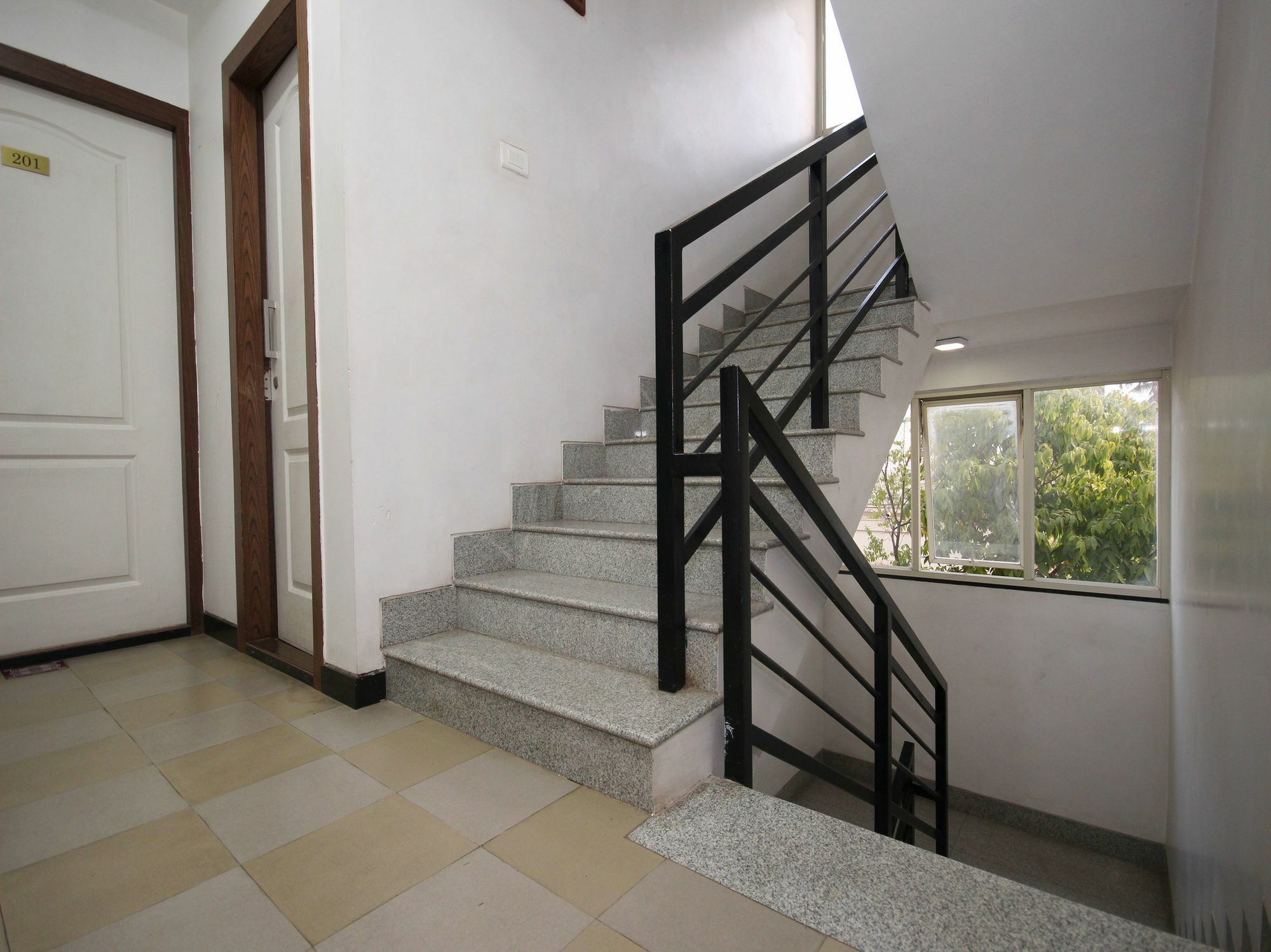Oyo 1202 Apartment The Retreat