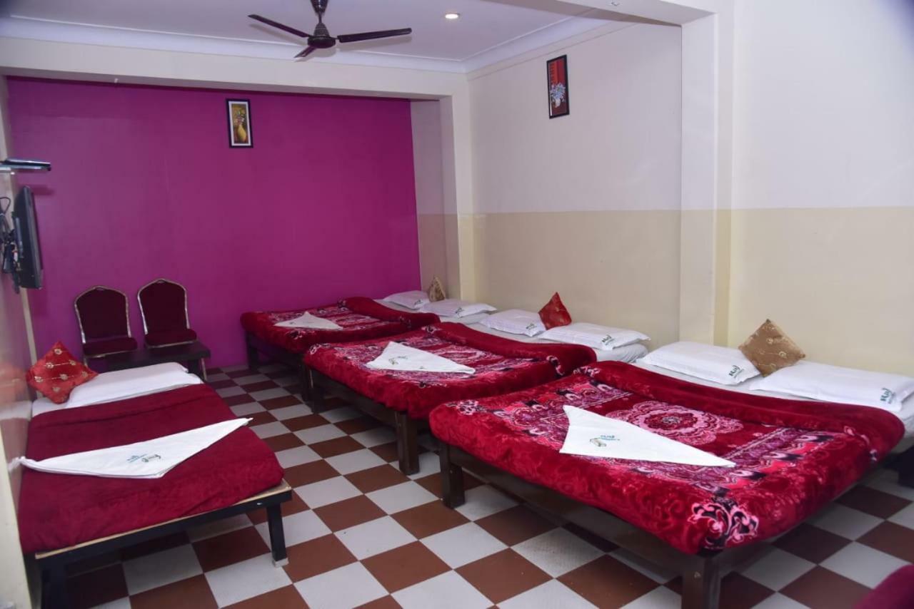 Hotel Raj Residency