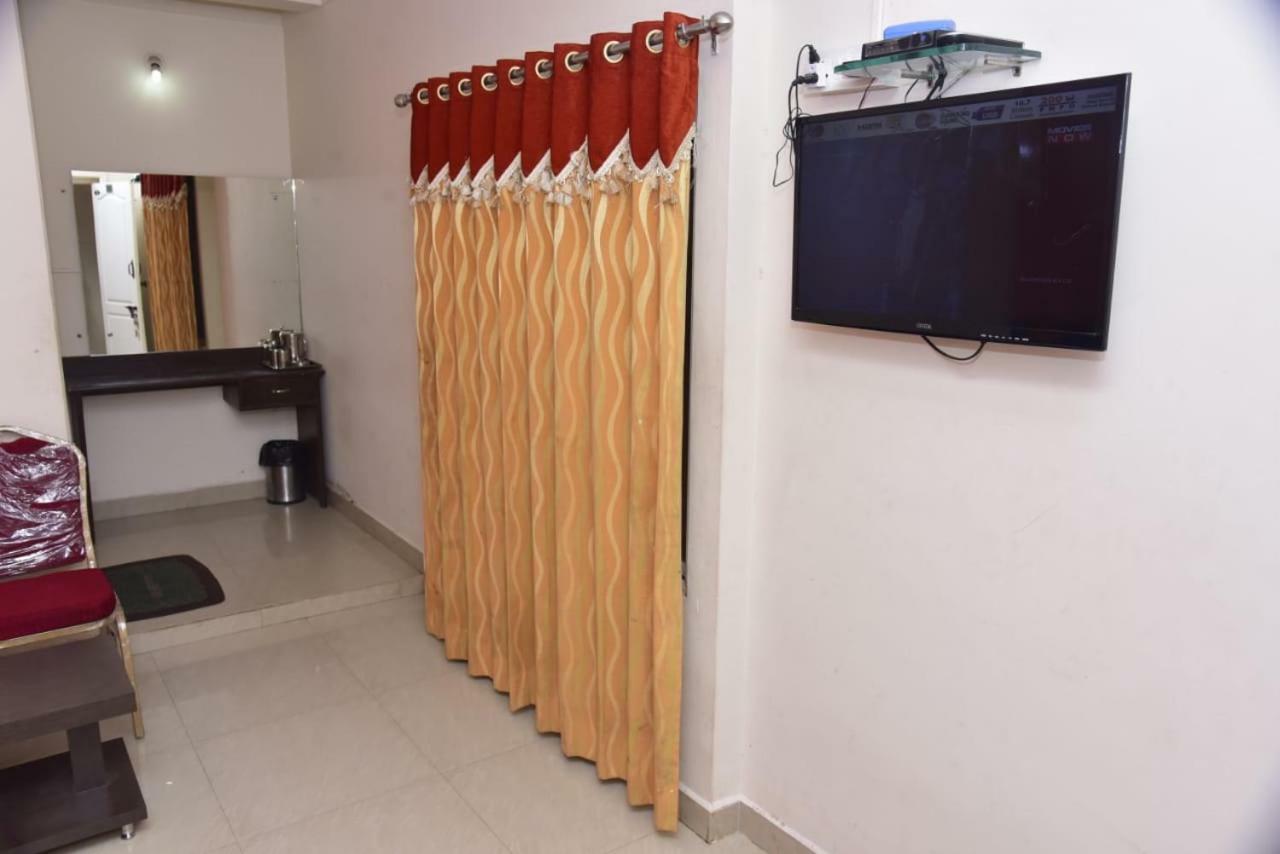 Raj Residency Hotel