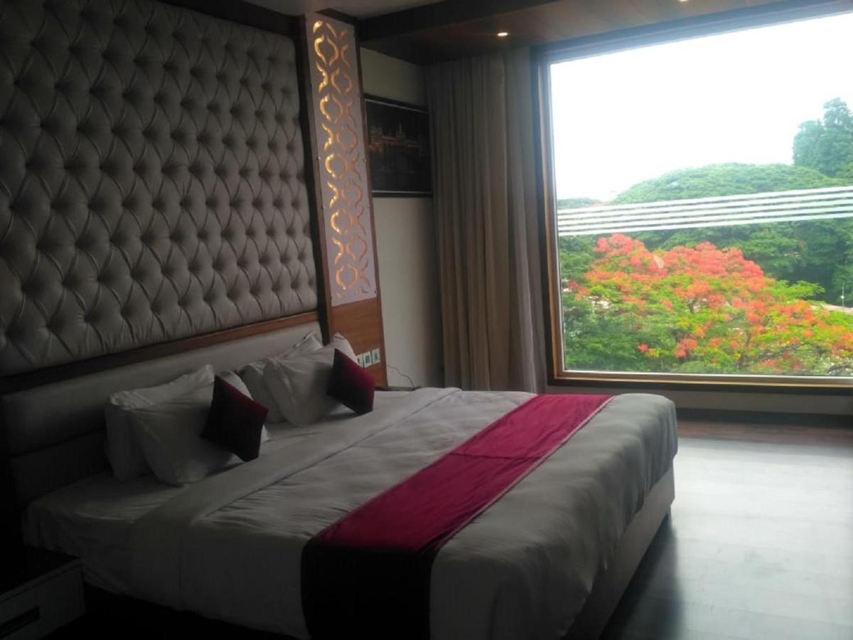 Hotel Preethi International Mysore