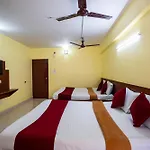 Hotel Vyshak Residency