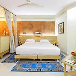 Parklane Hotel