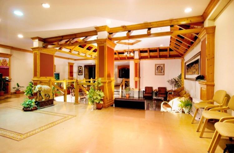 Royale Heritage 2*
