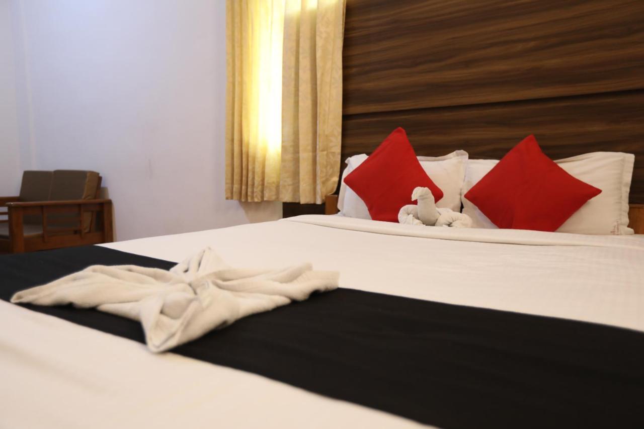 Townhouse J K Golden Embassy 3*