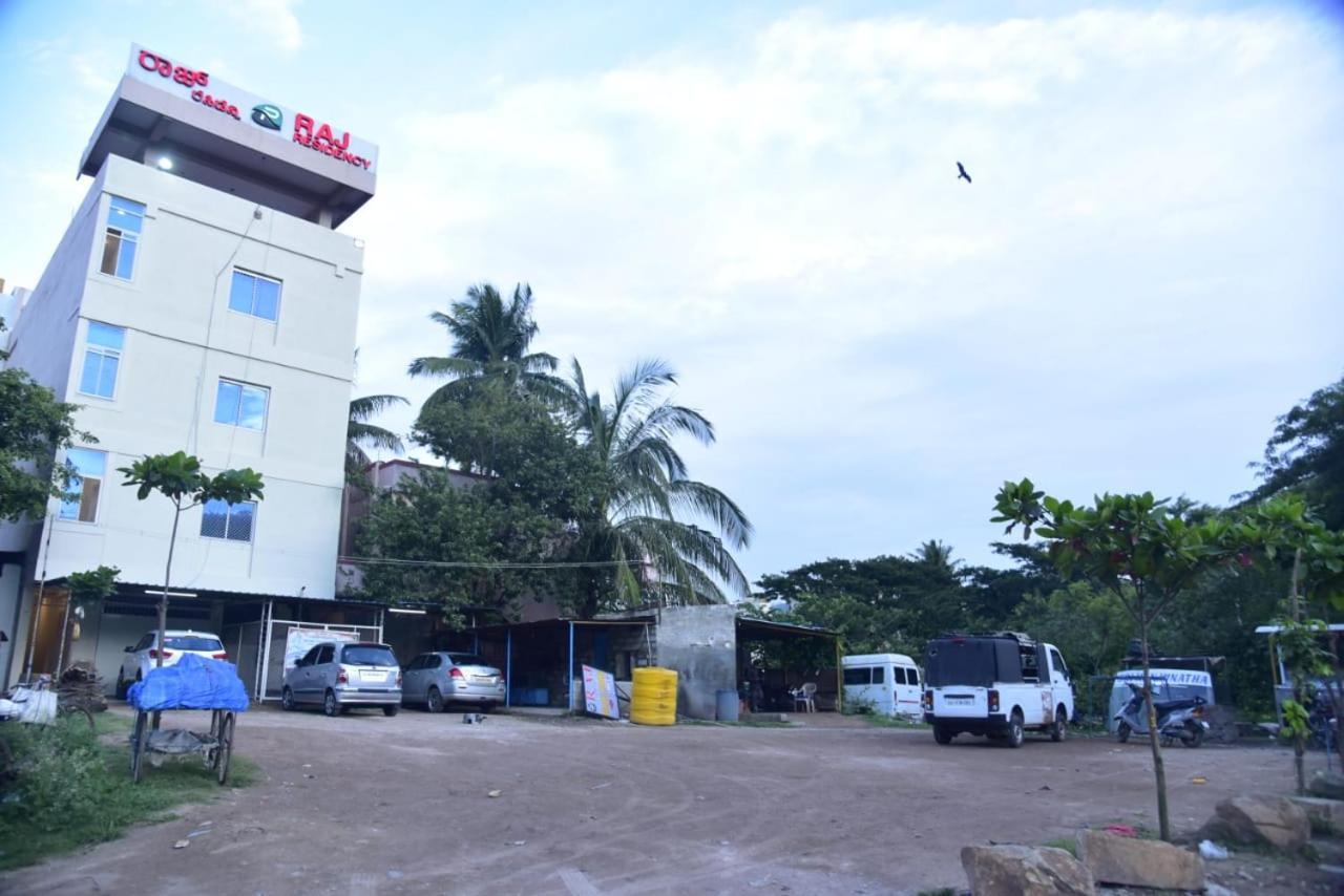 Hotel Raj Residency