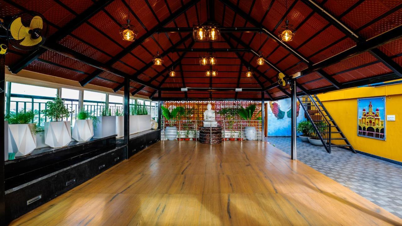 Royal Tusker Luxury Service Apartment *