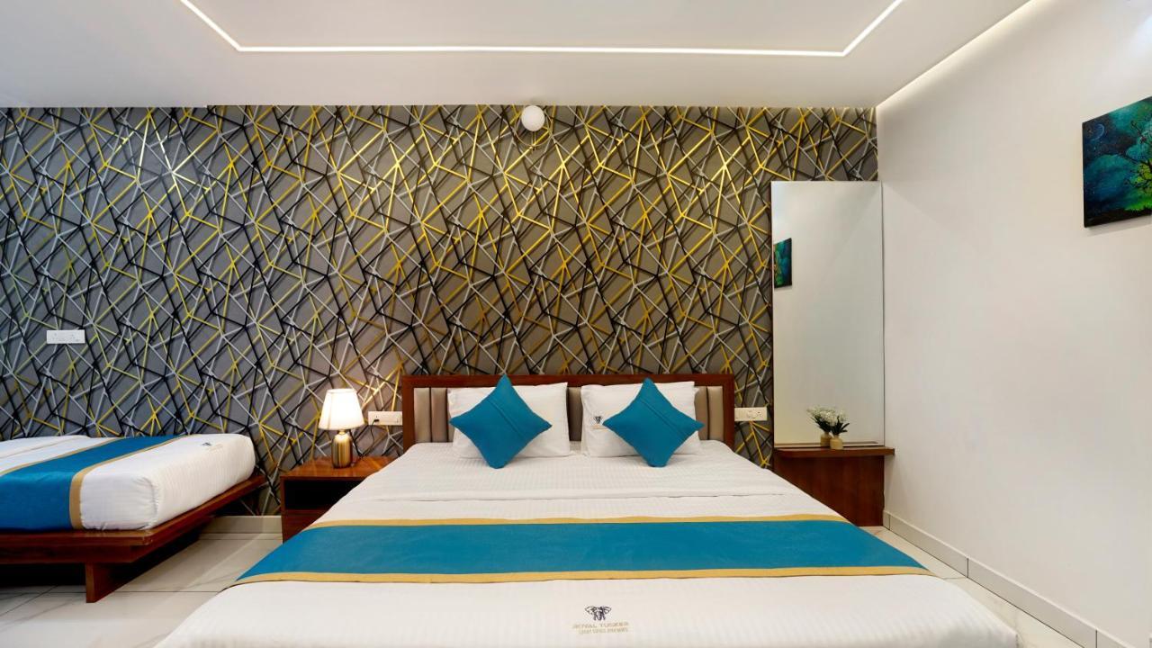 Royal Tusker Luxury Service Apartment *