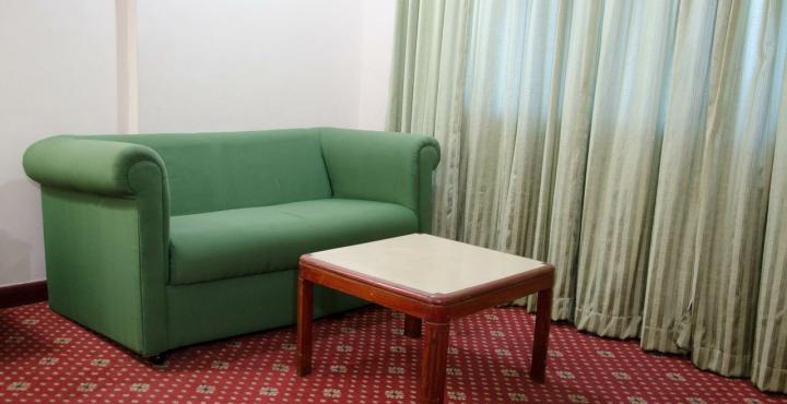 Hotel Maya's Kings Kourt 3*