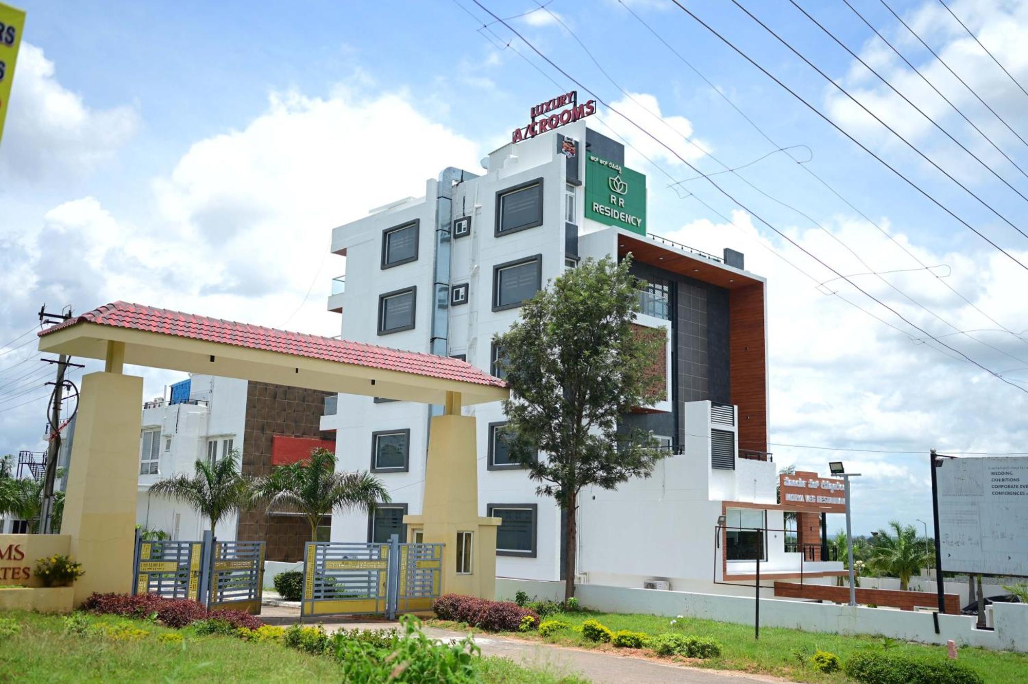 R R Residency Hotel
