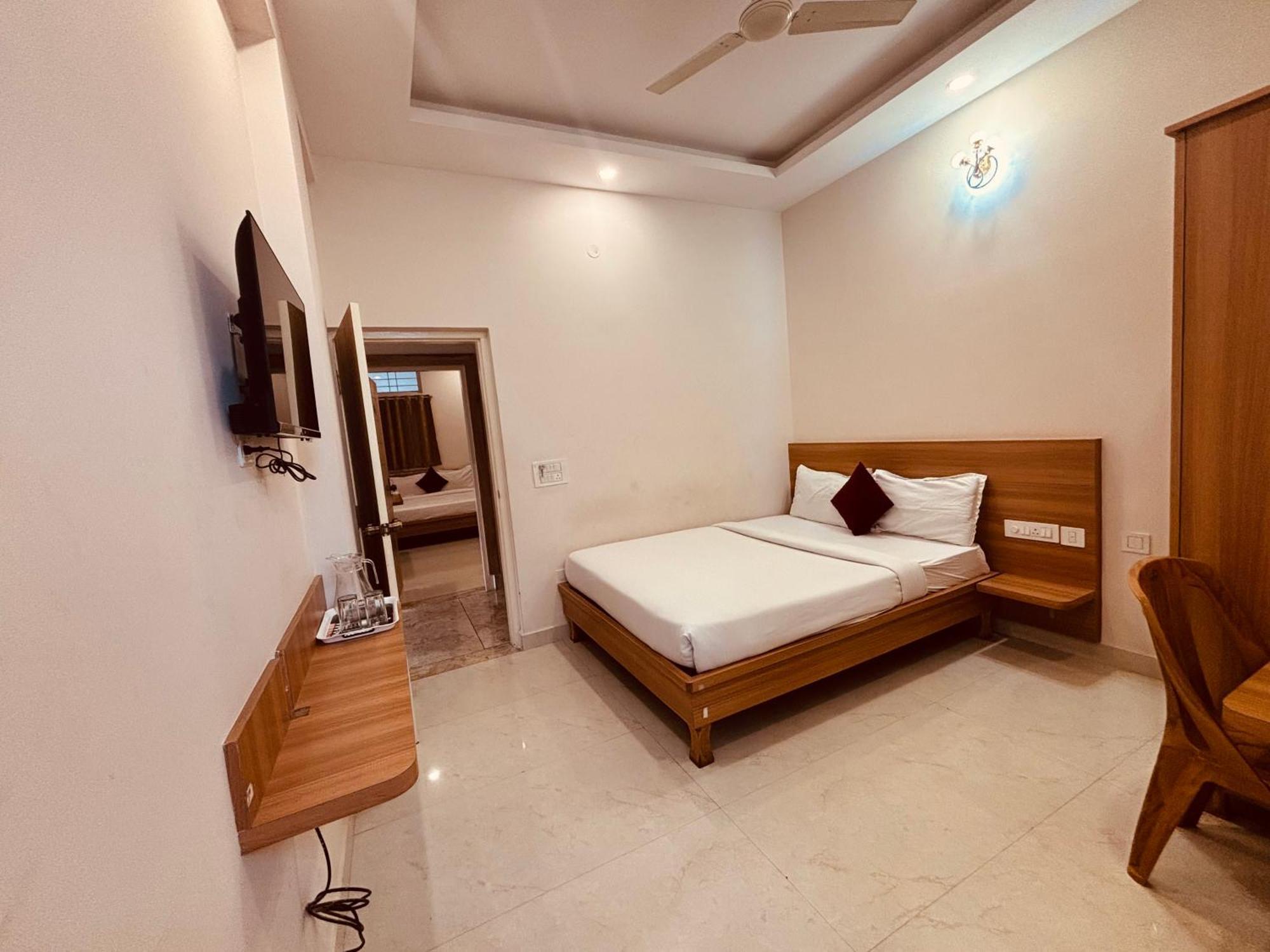 Seema Palace 1 Km From Railwaystaion 2* Mysore