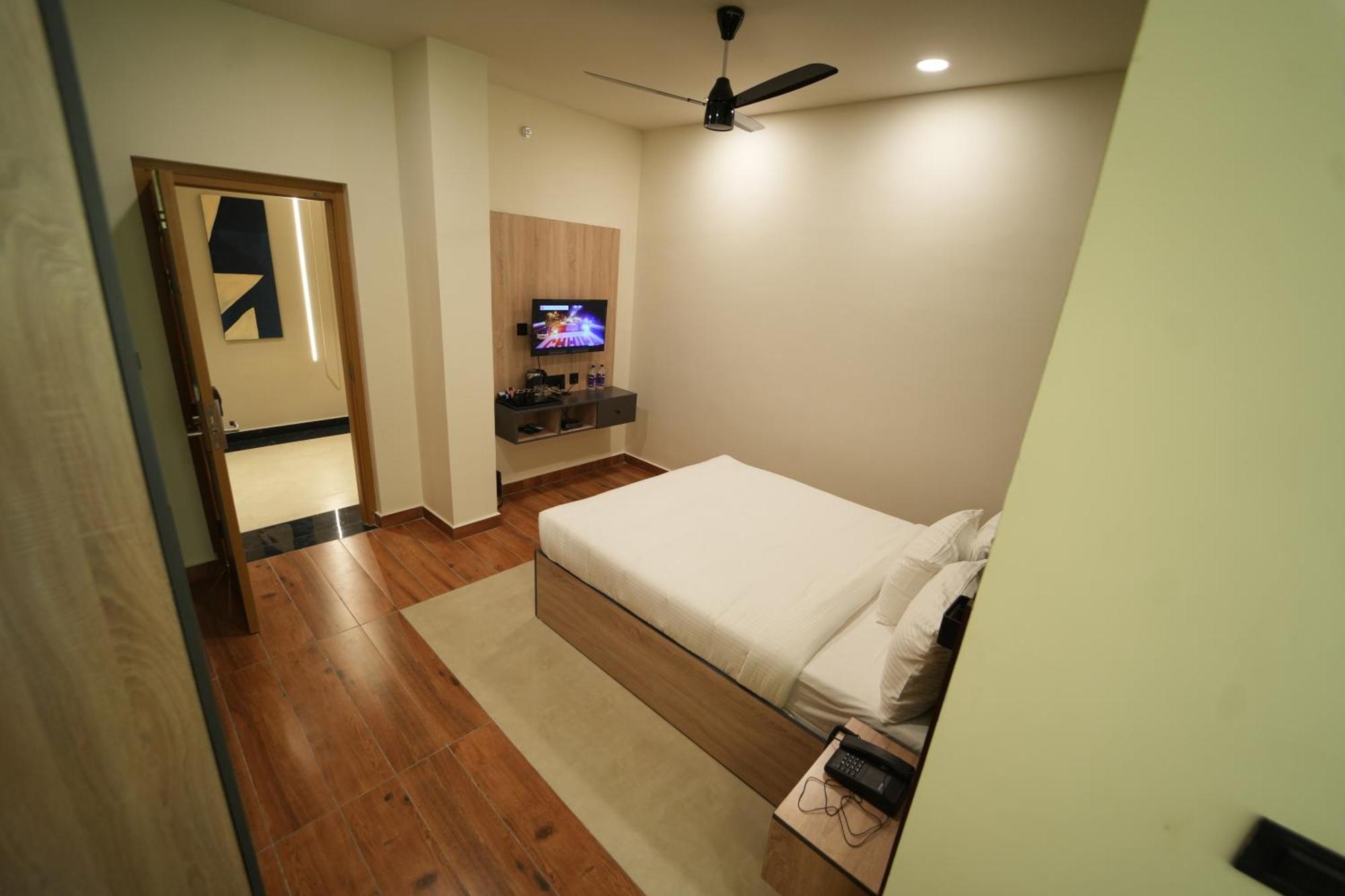 The Continental & 3* Mysore