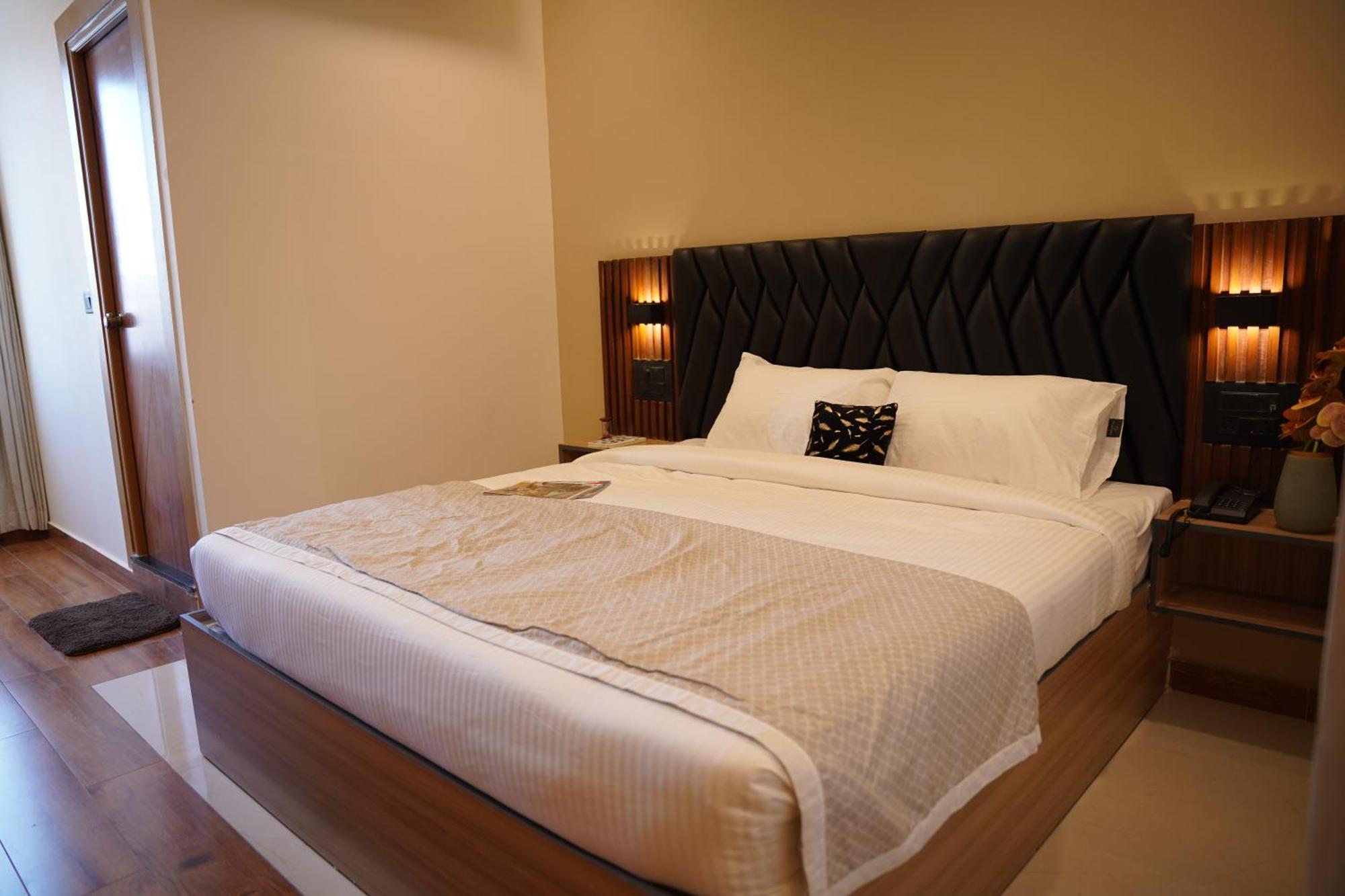 The Continental & 3* Mysore