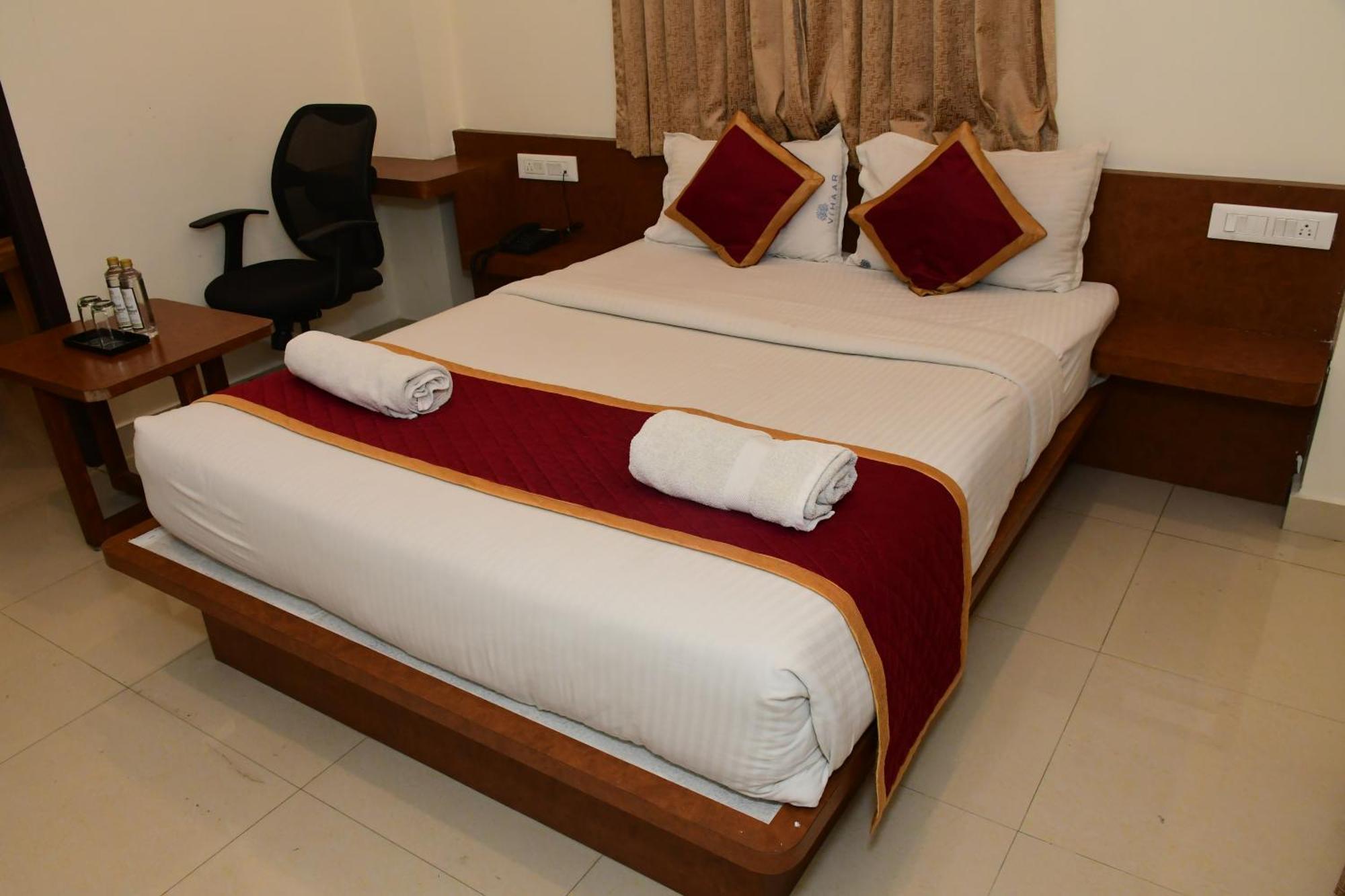 Hotel Sai Vihaar &