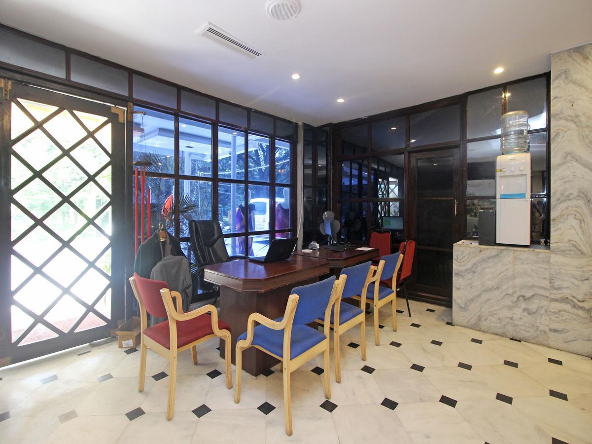 Mb International Palace Side Hotel 3*
