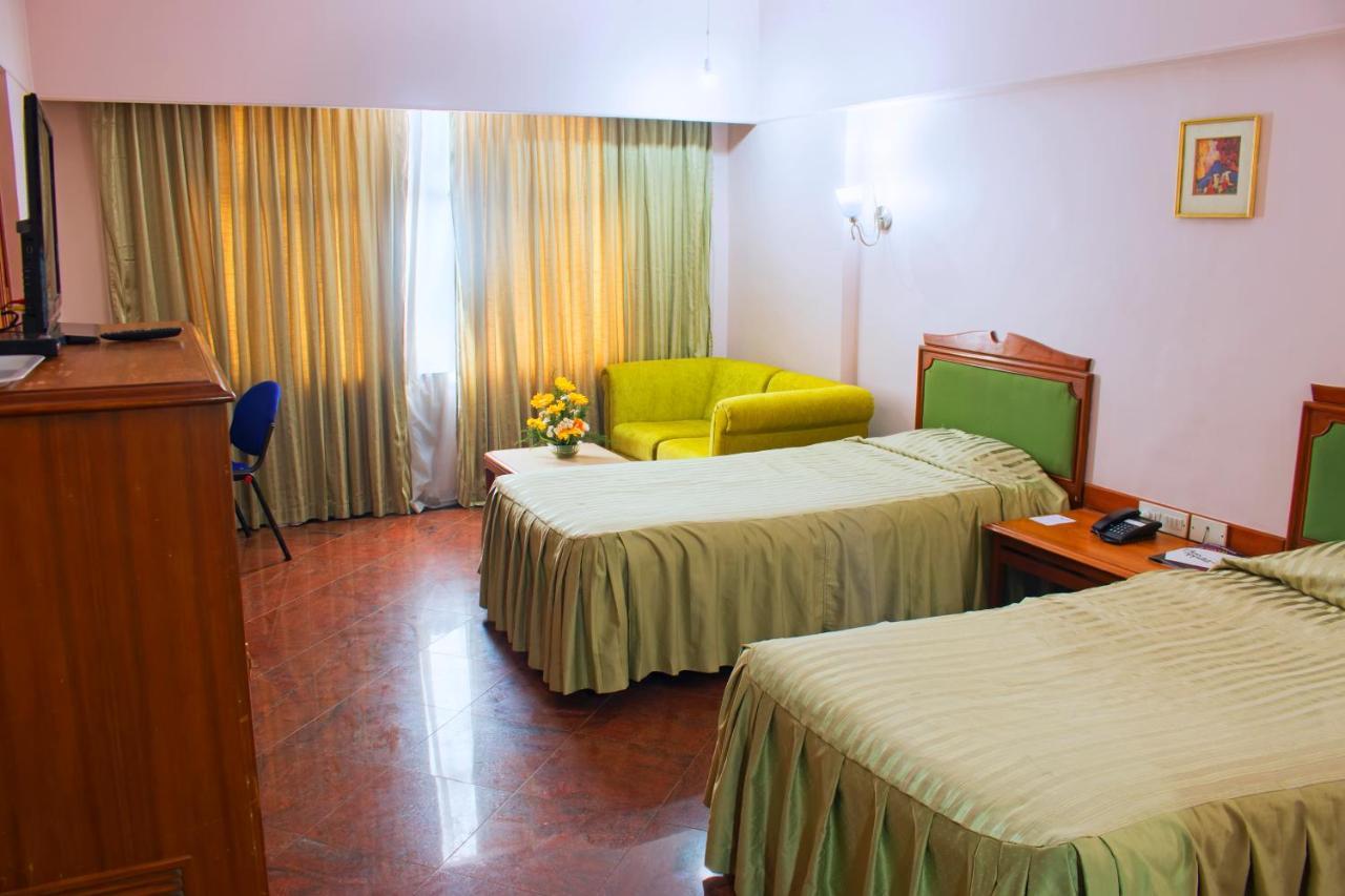 Maya's Kings Kourt Hotel 3*
