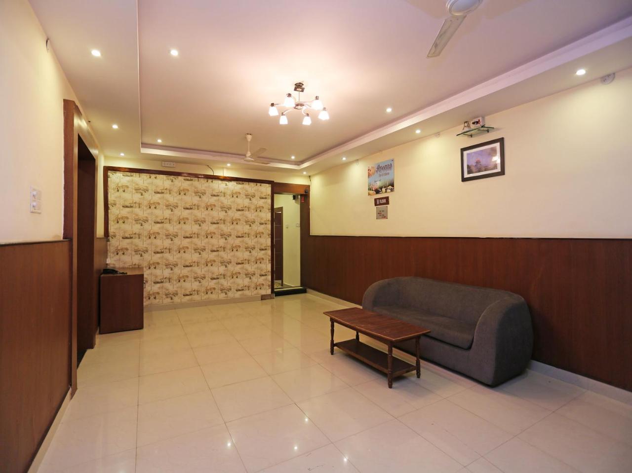 Oyo 5586 Prakash Palace Hotel 3*