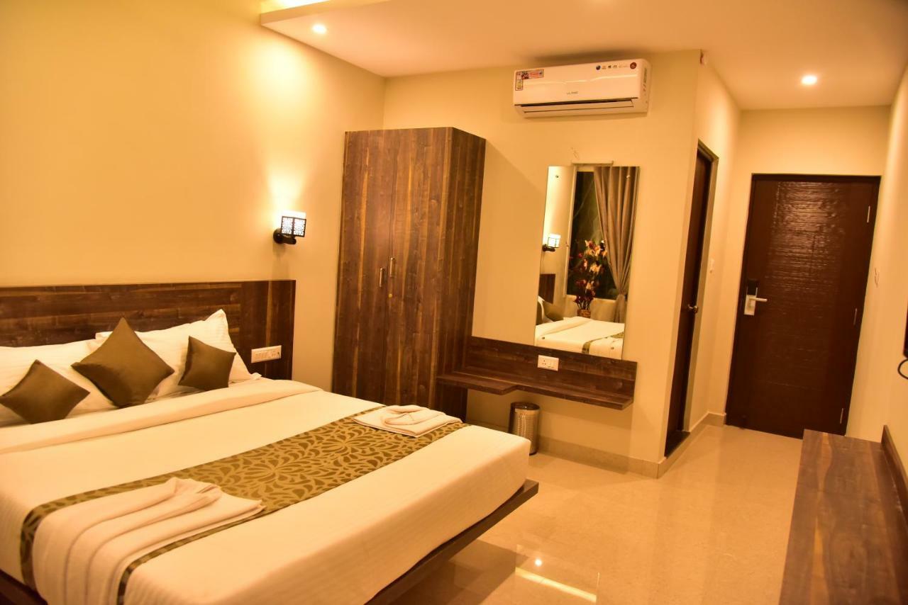 Le Oak Hotel Mysore