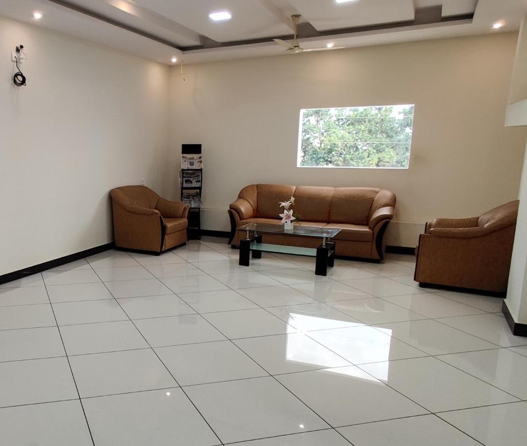 Suvarna Suits Hotel 2*
