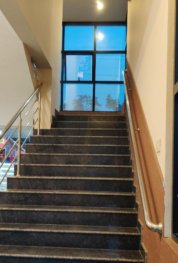 Hotel Suvarna Suits 2*