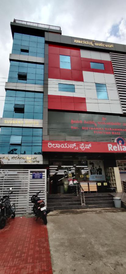 Hotel Suvarna Suits 2*